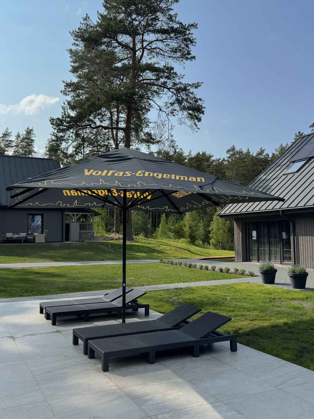 Sodybos svečių namų fasadas